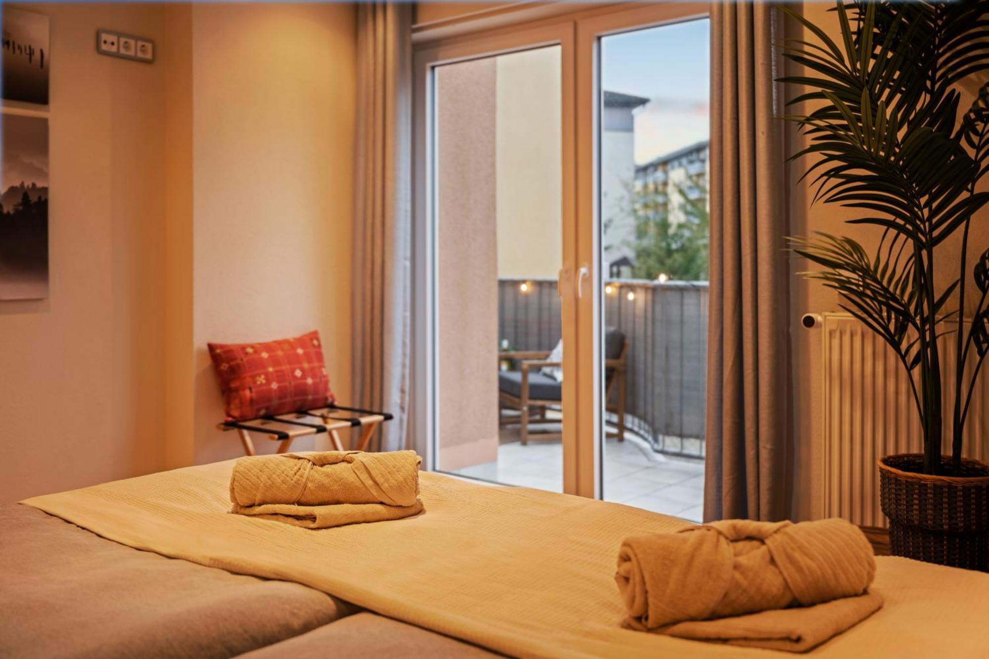 Edler Wohnraum Schwanenteich-Suite Mit Balkon, Kaffeevollautomat, Lift & Parkplatz Zwickau Eksteriør billede